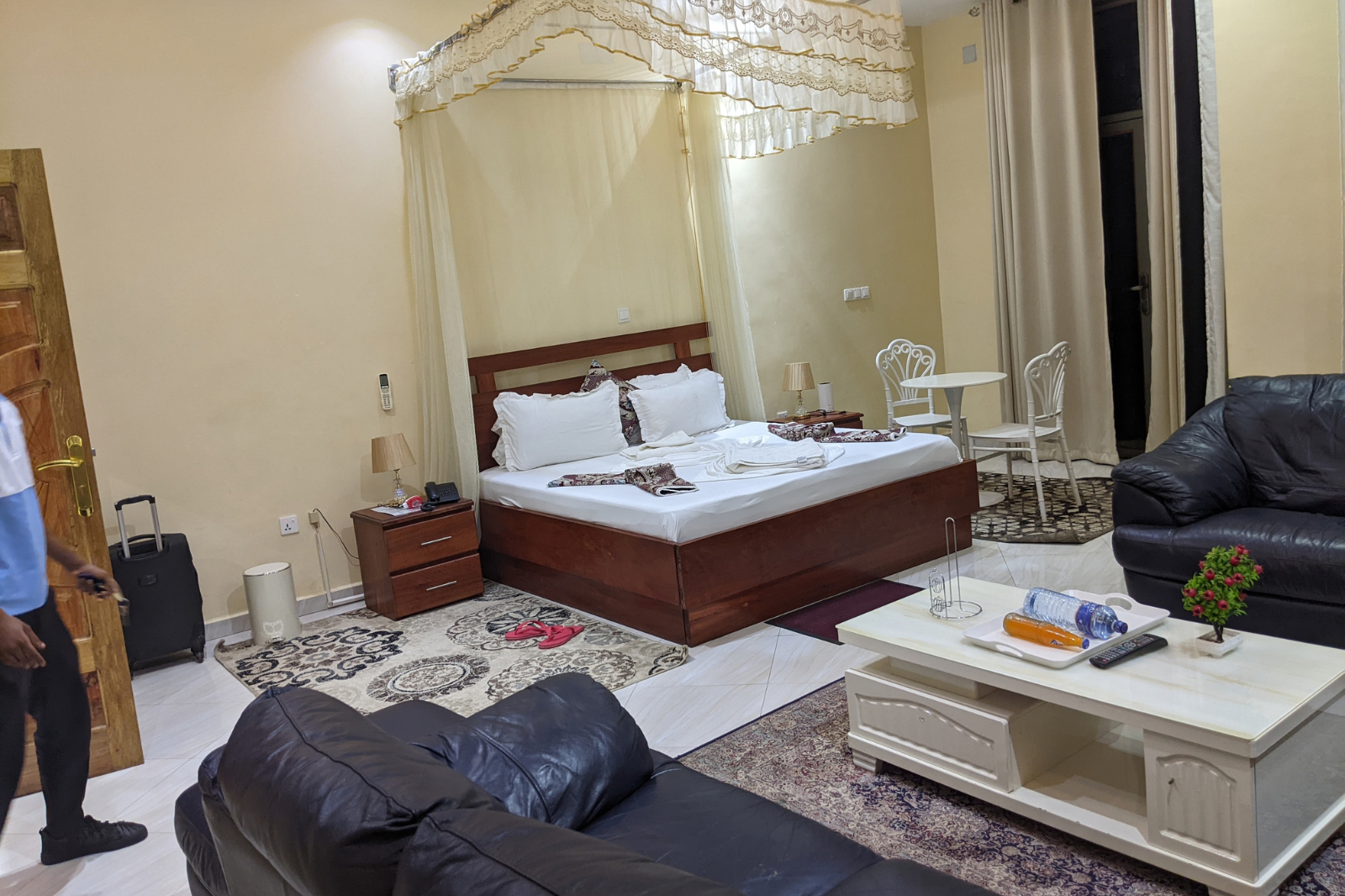 V.VIP ROOM